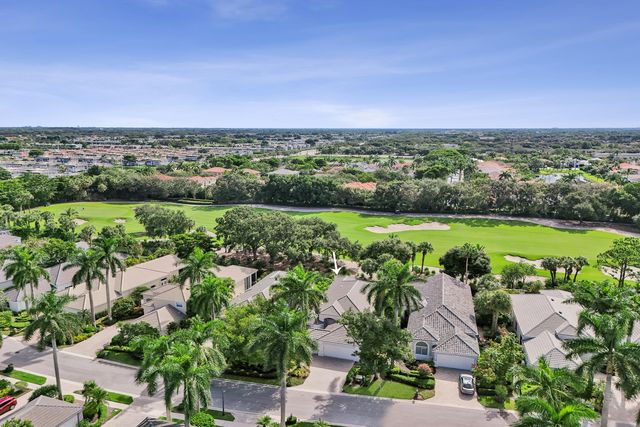 16106 Villa Vizcaya Place, Delray Beach, FL 33446