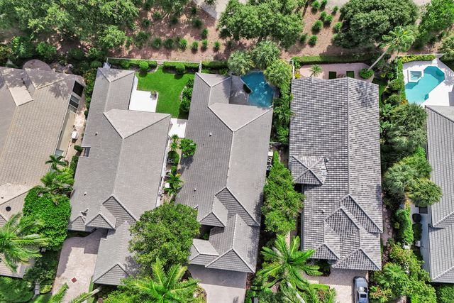 16106 Villa Vizcaya Place, Delray Beach, FL 33446
