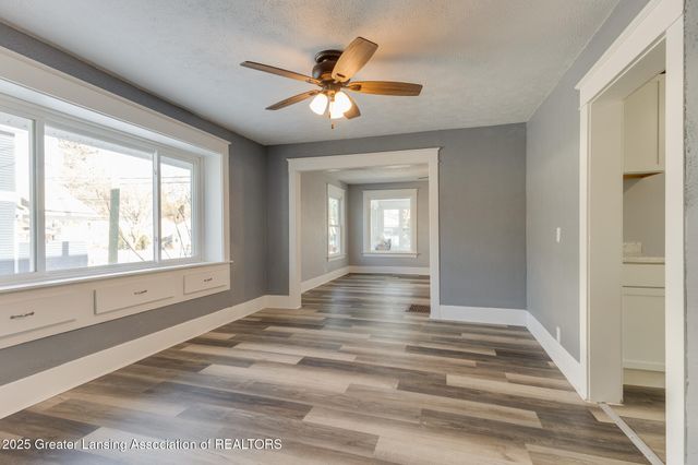 222 S Clemens Avenue, Lansing, MI 48912