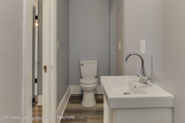 222 S Clemens Avenue, Lansing, MI 48912