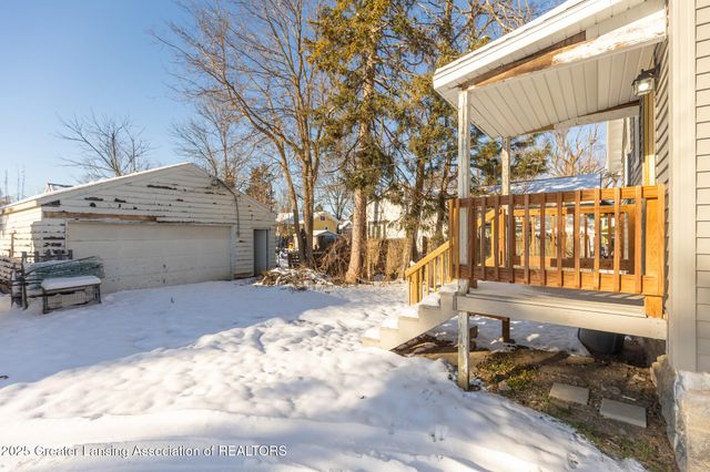 222 S Clemens Avenue, Lansing, MI 48912