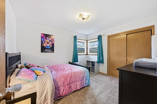 3845 N 100th STREET, Wauwatosa, WI 53222