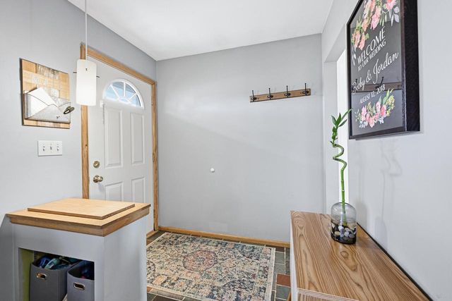 3845 N 100th STREET, Wauwatosa, WI 53222