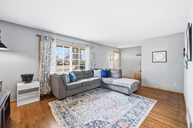 3845 N 100th STREET, Wauwatosa, WI 53222