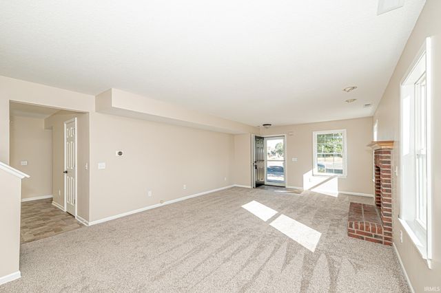 10832 Deep Creek Court, Fort Wayne, IN 46804