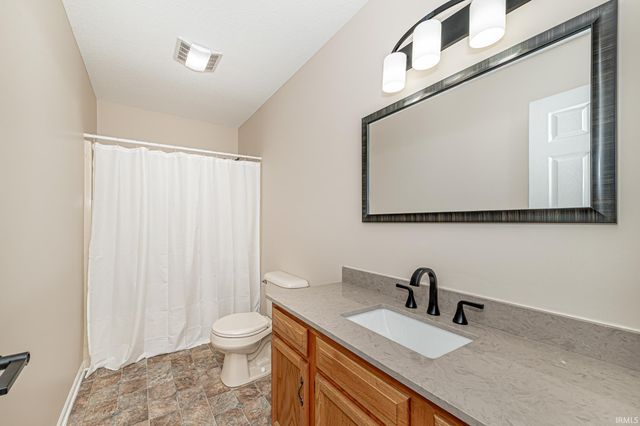 10832 Deep Creek Court, Fort Wayne, IN 46804