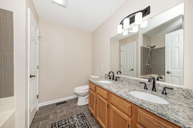 10832 Deep Creek Court, Fort Wayne, IN 46804