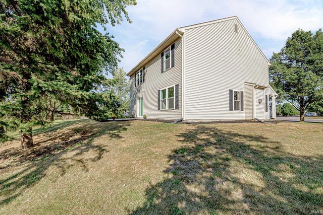 10832 Deep Creek Court, Fort Wayne, IN 46804