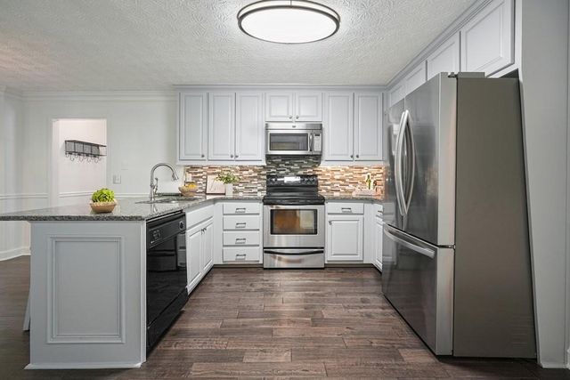 4901 Thornwood Knoll NW, Acworth, GA 30102