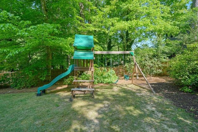 4901 Thornwood Knoll NW, Acworth, GA 30102