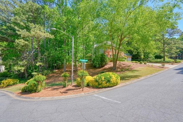 4901 Thornwood Knoll NW, Acworth, GA 30102