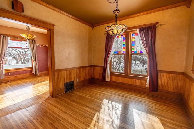 214 S 8th Street, Mount Horeb, WI 53572