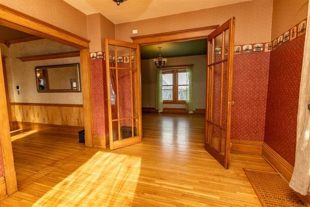 214 S 8th Street, Mount Horeb, WI 53572