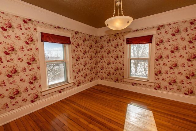 214 S 8th Street, Mount Horeb, WI 53572