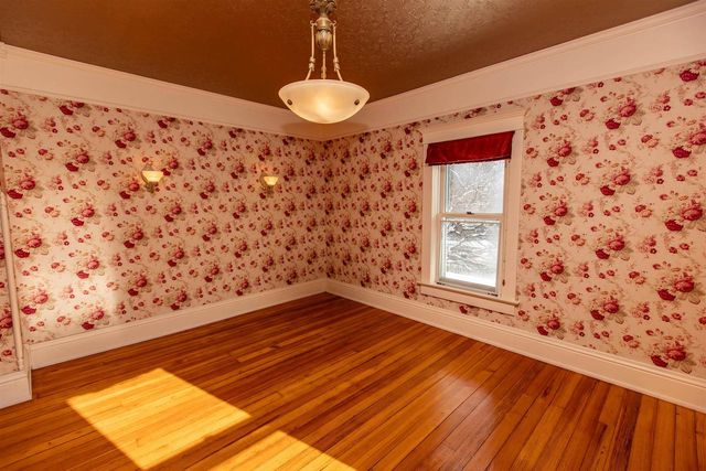 214 S 8th Street, Mount Horeb, WI 53572