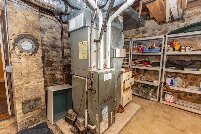 214 S 8th Street, Mount Horeb, WI 53572