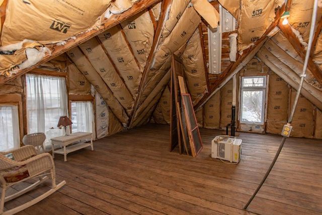 214 S 8th Street, Mount Horeb, WI 53572