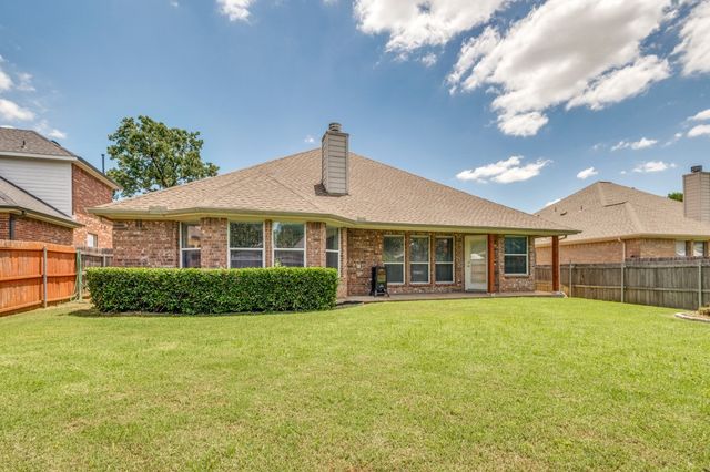 605 Southwind Drive, Arlington, TX 76002