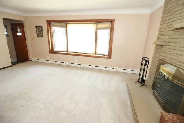 23348 Harvard Shore Drive, Clinton Township, MI 48035