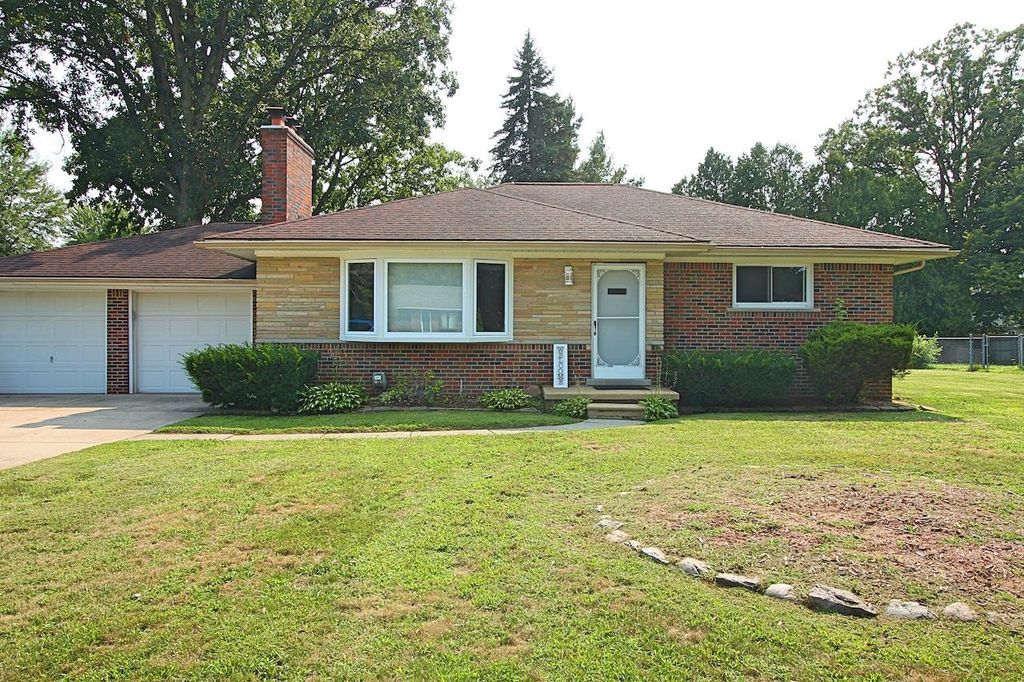 23348 Harvard Shore Drive, Clinton Township, MI 48035