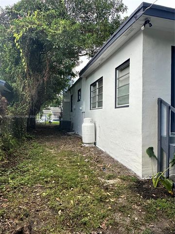 1836 NW 33rd St 0, Miami, FL 33142