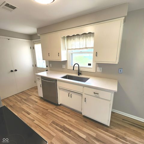 1901 Alhambra Drive, Anderson, IN 46013