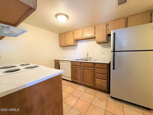 3511 E BASELINE Road 1049, Phoenix, AZ 85042