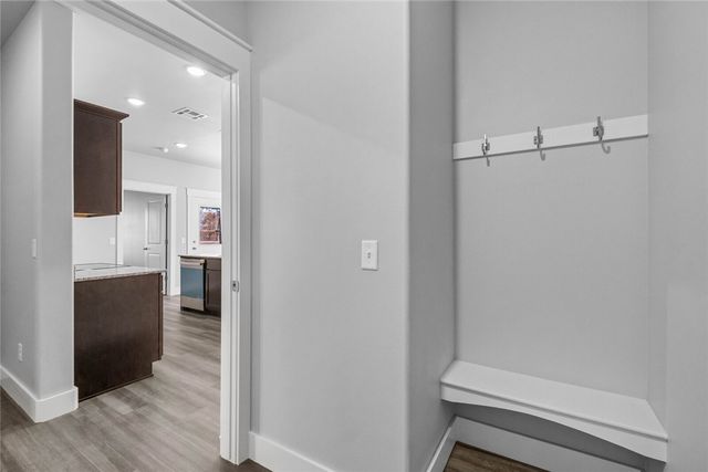 847 Snyder Springs Loop, Watts, OK 74965