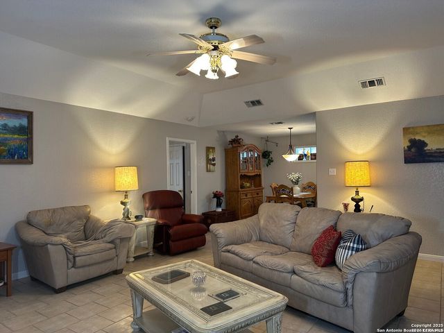1265 Buttercup, New Braunfels, TX 78130