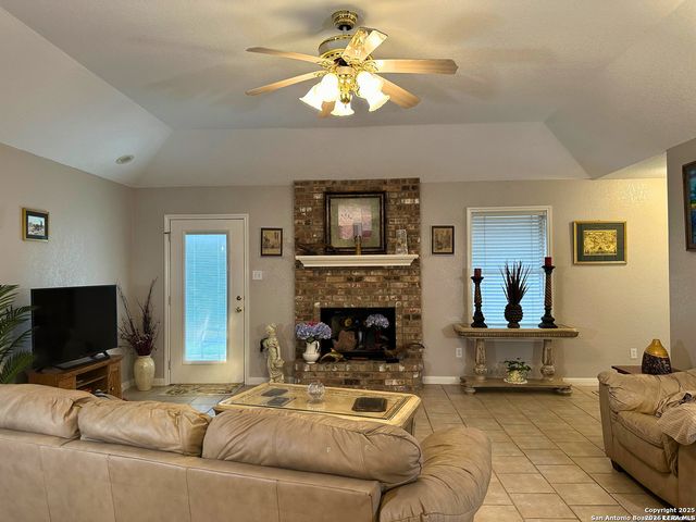 1265 Buttercup, New Braunfels, TX 78130