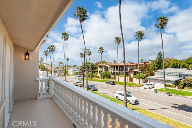 608 Knob Hill Avenue, Redondo Beach, CA 90277
