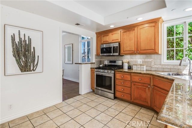 608 Knob Hill Avenue, Redondo Beach, CA 90277