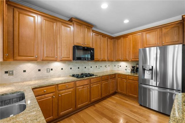 414 Lake Point Trace, Canton, GA 30114