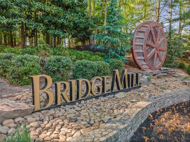 414 Lake Point Trace, Canton, GA 30114