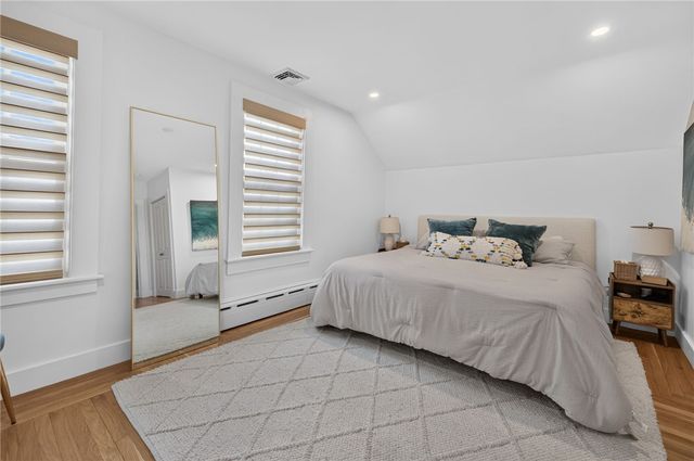 26 Lee Avenue, Newport, RI 02840
