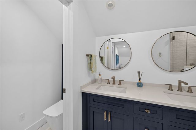 26 Lee Avenue, Newport, RI 02840