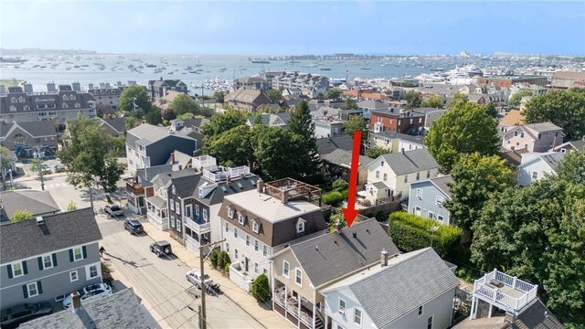26 Lee Avenue, Newport, RI 02840
