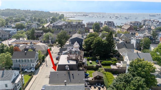 26 Lee Avenue, Newport, RI 02840
