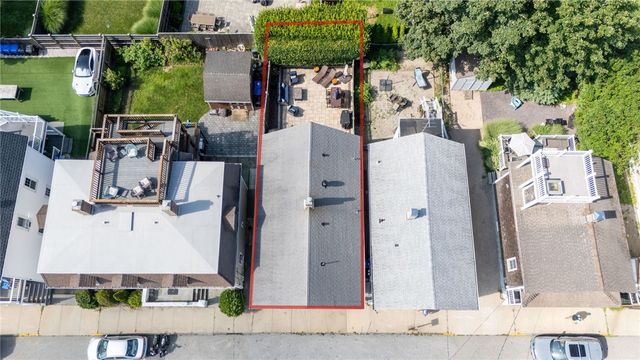 26 Lee Avenue, Newport, RI 02840