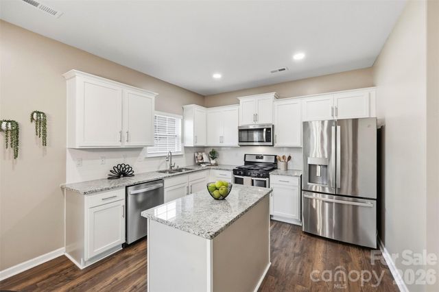 7572 Nolen Farm Drive, Gastonia, NC 28056