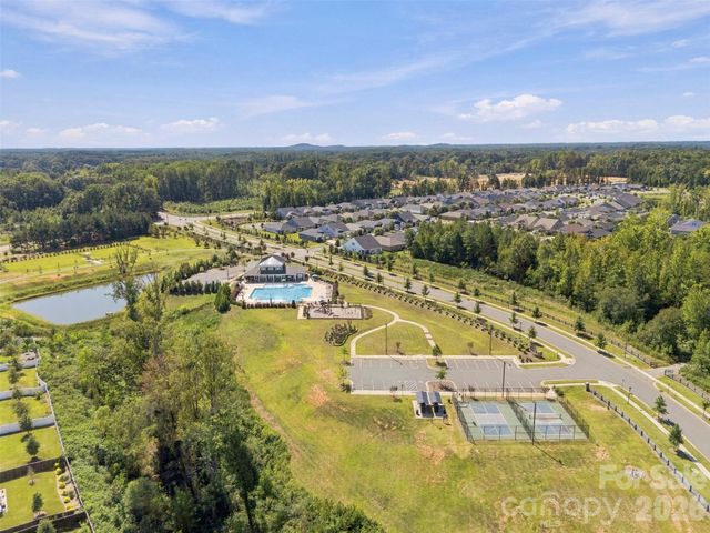 7572 Nolen Farm Drive, Gastonia, NC 28056