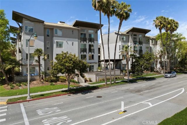 6400 Crescent Park E 111, Playa Vista, CA 90094