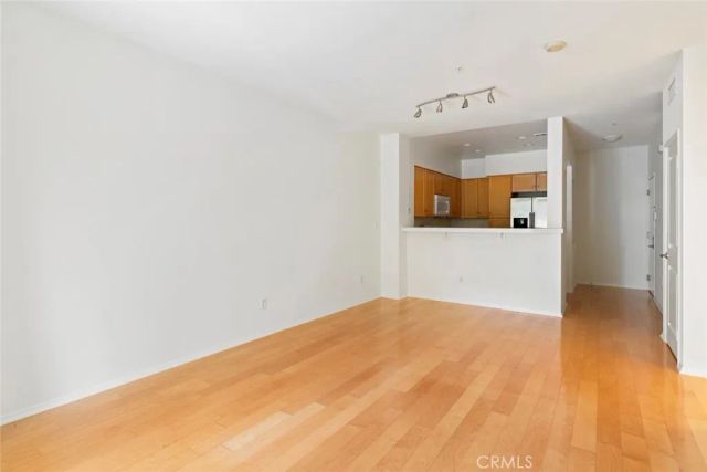 6400 Crescent Park E 111, Playa Vista, CA 90094