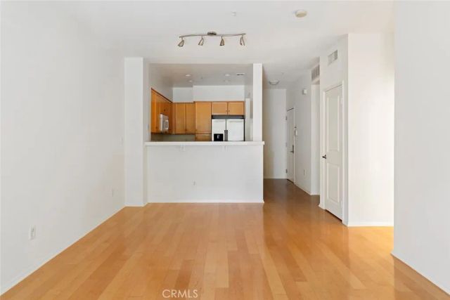 6400 Crescent Park E 111, Playa Vista, CA 90094