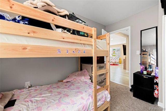 19800 Oakfield Street, Detroit, MI 48235