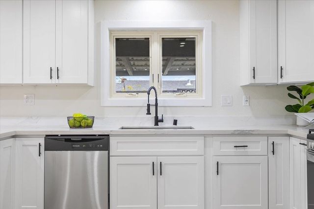 18840 Cameo Ct, Castro Valley, CA 94546