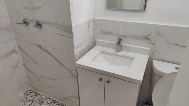 408 SW 24th Avenue, Fort Lauderdale, FL 33312