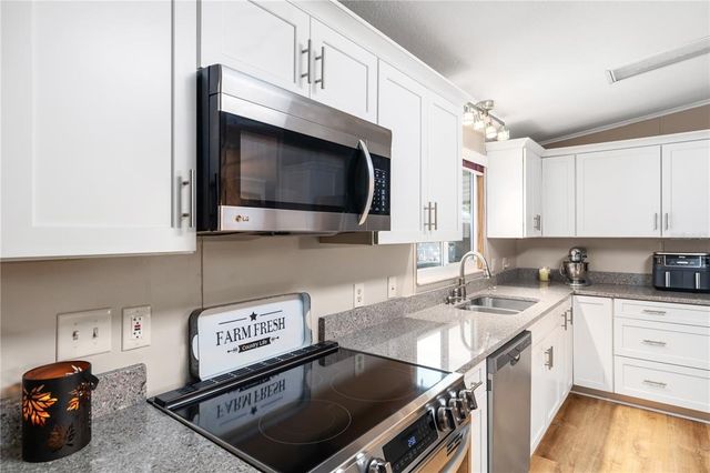 1001 STARKEY ROAD 310, Largo, FL 33771