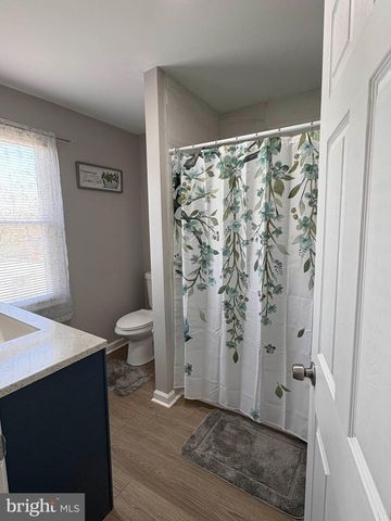 330 W PEACH ST, Vineland, NJ 08360