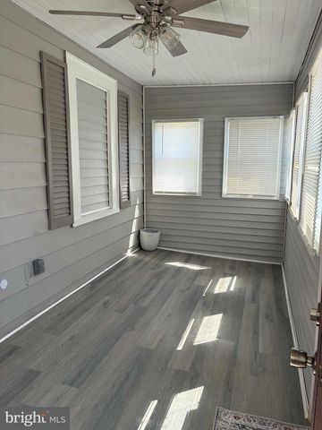 330 W PEACH ST, Vineland, NJ 08360